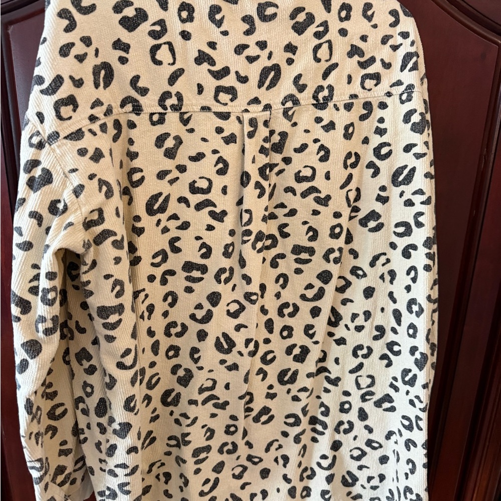 Leopard Print Women’s lightweight Jacket - Picture 3 of 5